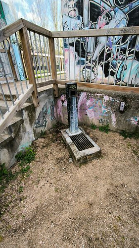 Fuente pública que lleva meses no operativa en Parque Alameda
